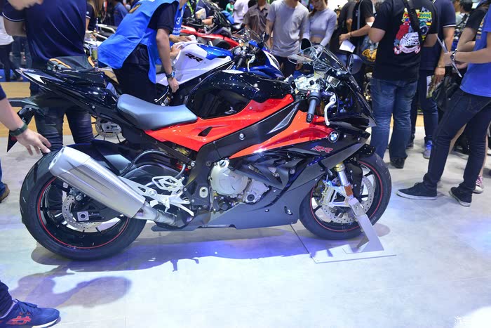 两部门：进口汽车、摩托车“两证合一”改革试点扩大至黄埔海关