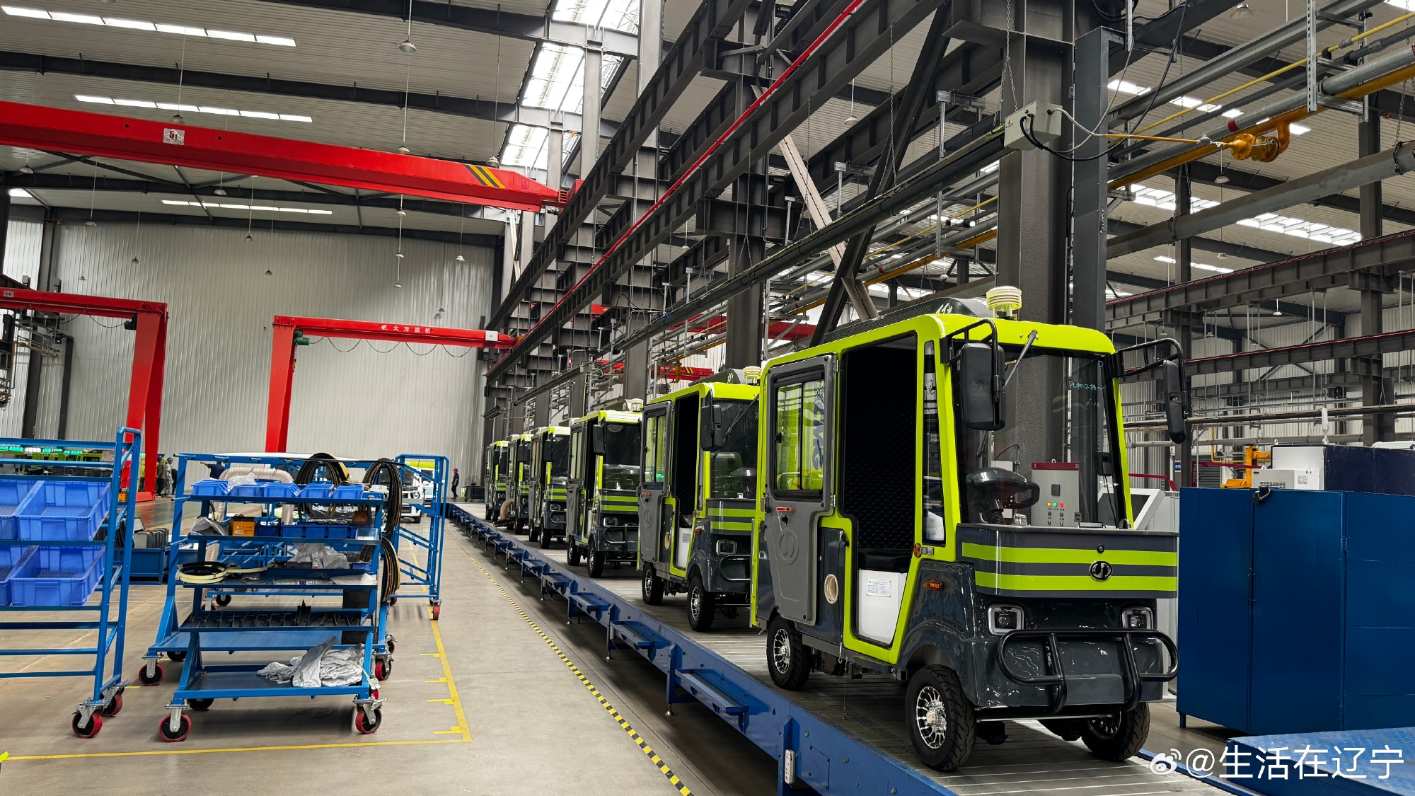 世名科技：公司全资子公司有关双季戊四醇五/六丙烯酸酯项目已完成设备安装调试并进入产品小批量生产阶段