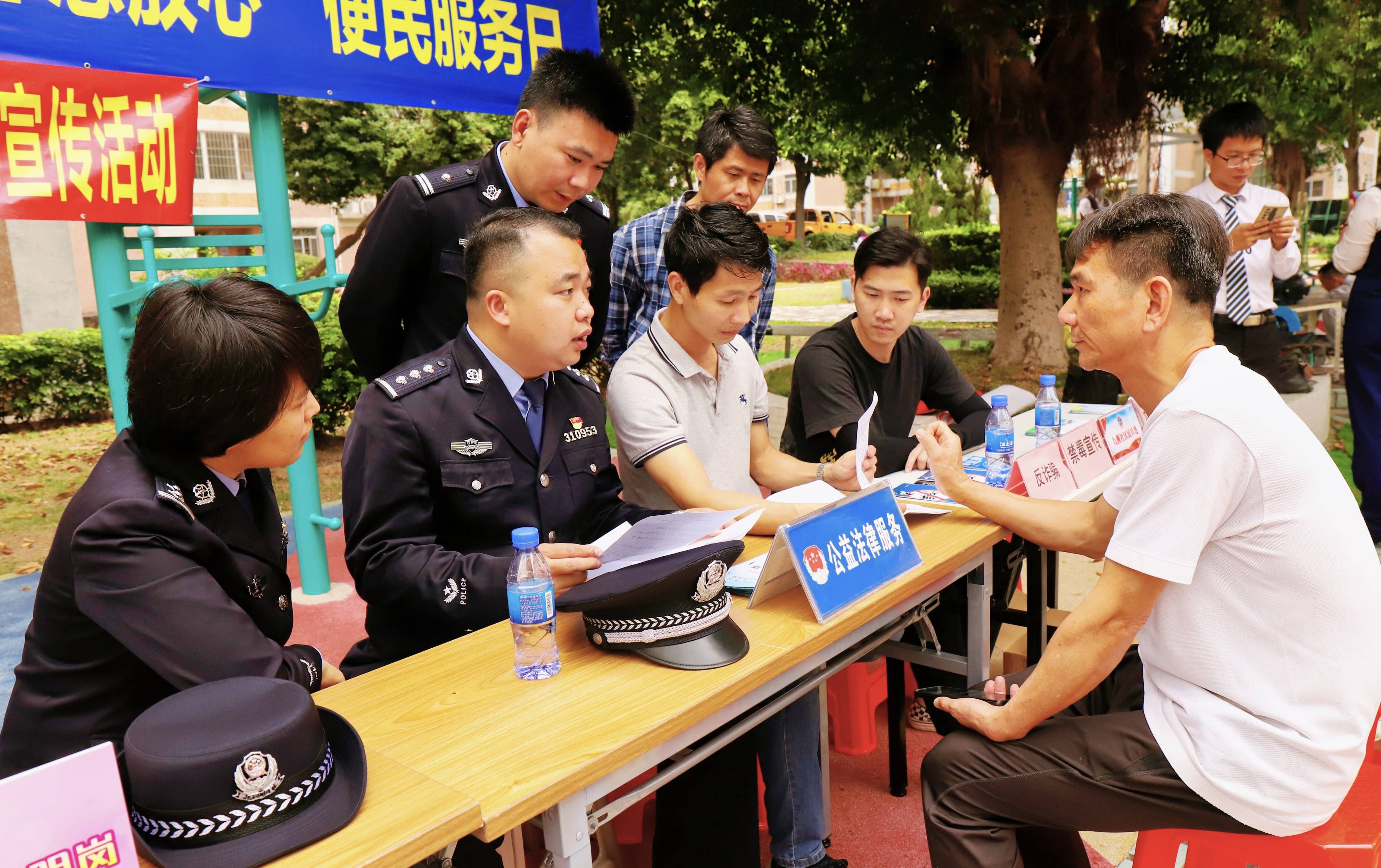 用心服务智享未来 阳泉联通举办“服务暖民心”客户服务日活动