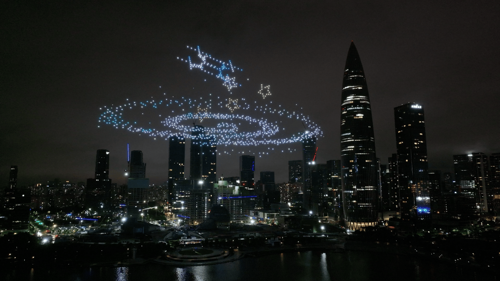 从“怎么飞”到“如何管”，世界无人机大会热议“安全健康”