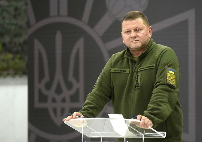 外交部部长助理刘彬会见乌克兰新任驻华大使涅奇塔伊洛