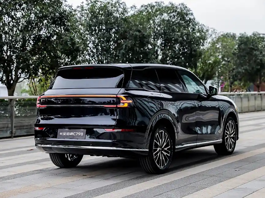 中通客车获得外观设计专利授权：“车标（透雷达波）”