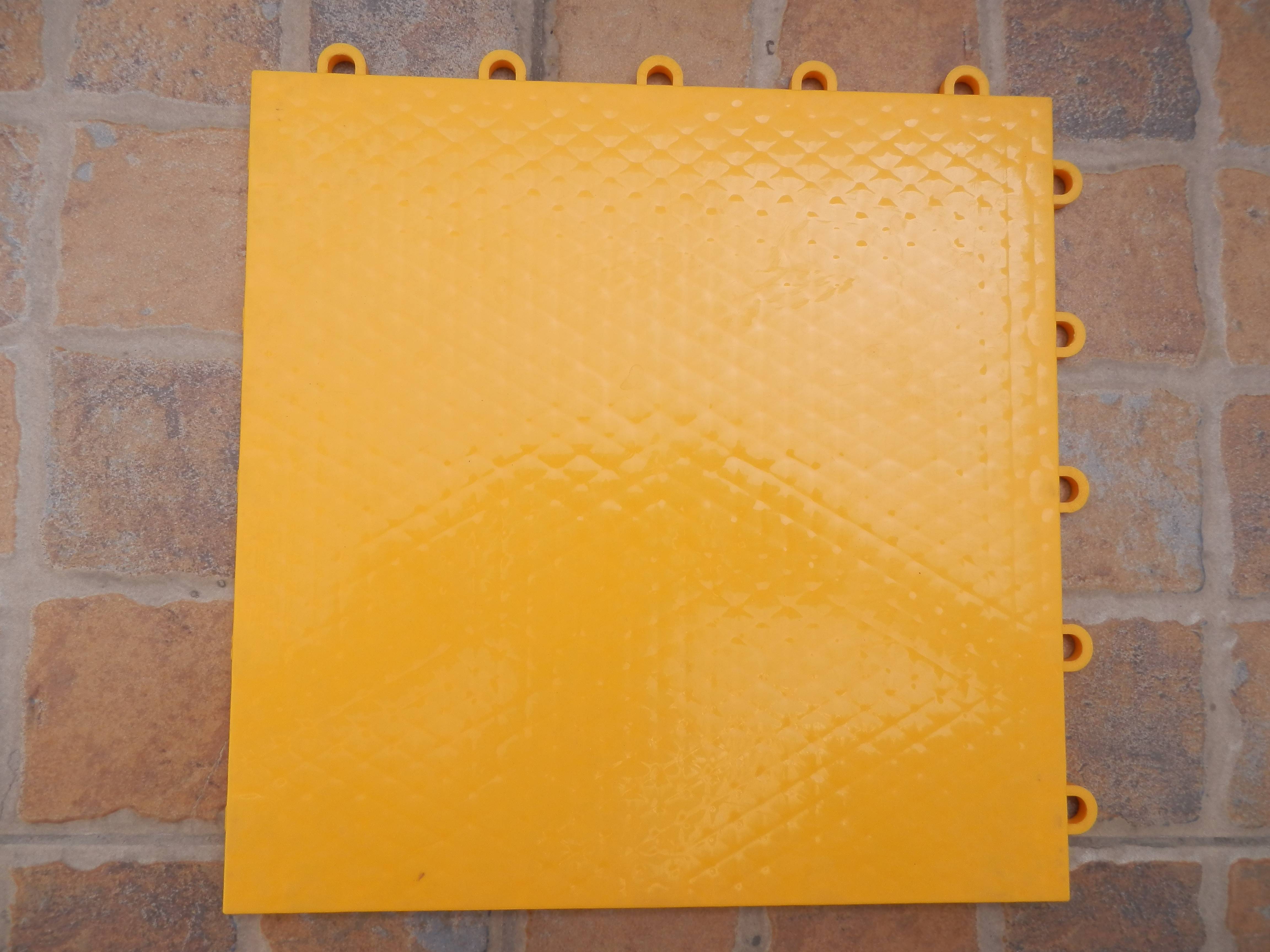 *ST建艺获得发明专利授权：“一种隔音减振地板结构”