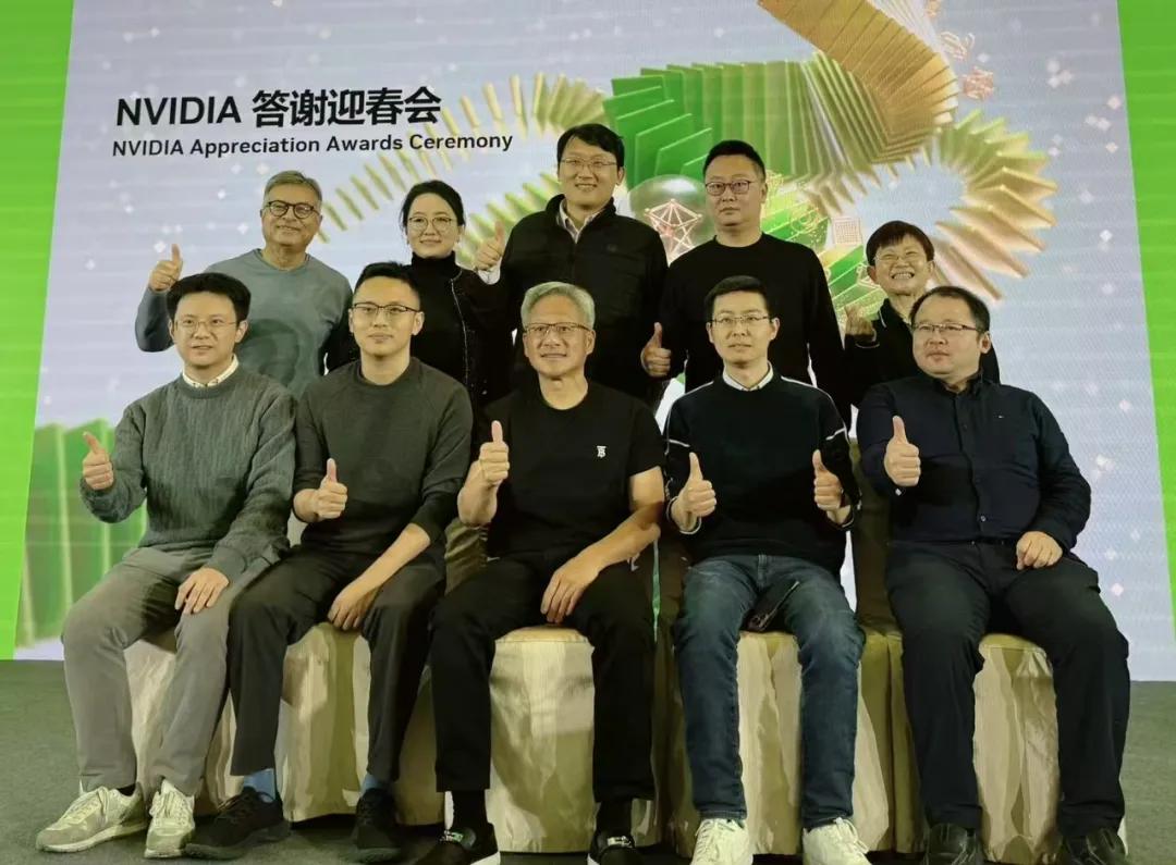 王兴兴智源大会谈机器人格斗：有望成受欢迎赛事 被近10名人类保安护送离场