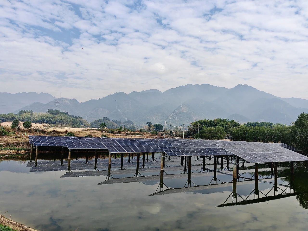 全国单体最大渔光互补项目（一期）全容量并网