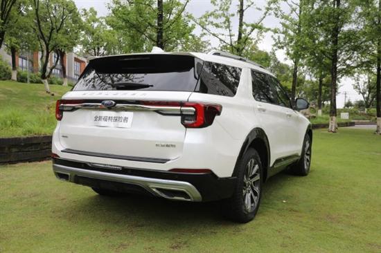 福特探险者穿越版继续“硬派”突围战