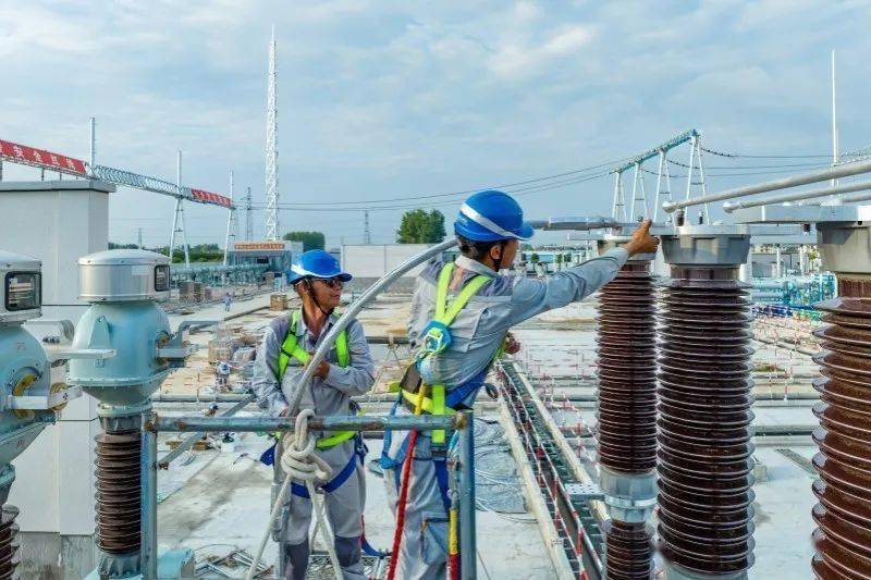 国家电网：哈密-重庆±800千伏特高压直流输电工程投产送电