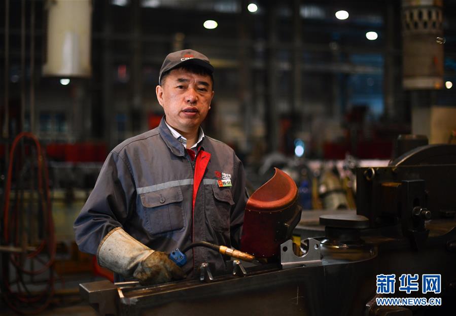 新华视点丨科技报国开新境 匠心筑梦攀高峰