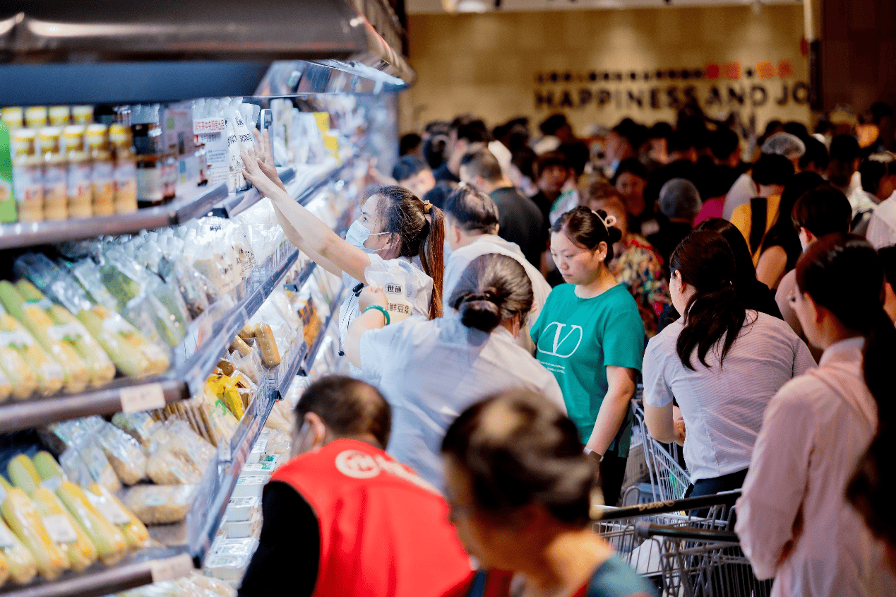 南京江宁万达广场店开业 永辉超市胖东来模式调改完成100店