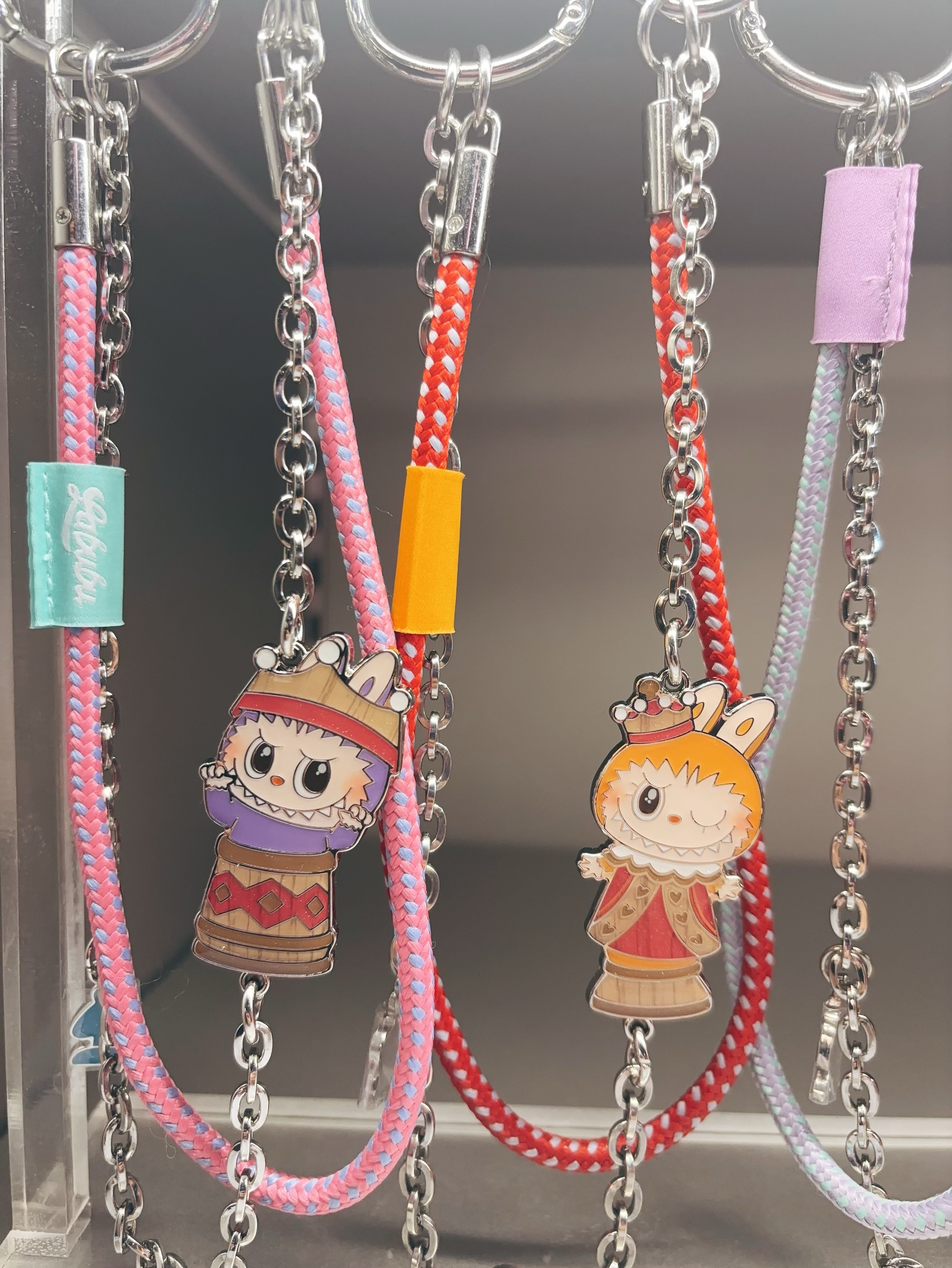 Labubu爆火助推市值暴涨 泡泡玛特撕裂基金经理的认知