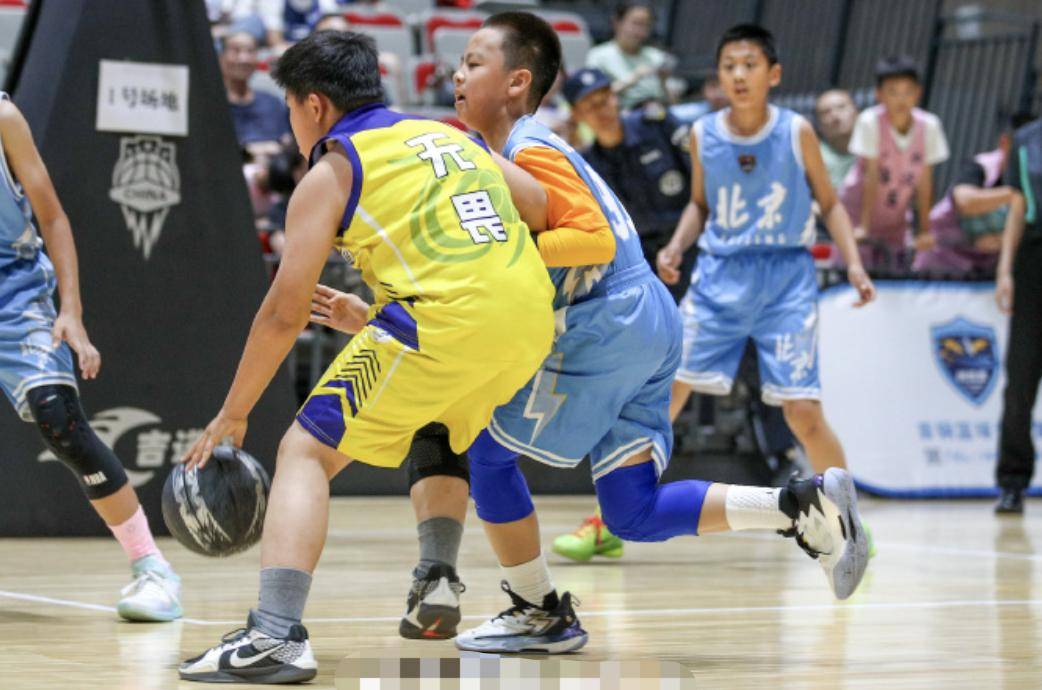 【城市观潮】 9.9元门票引爆的“苏超”经济