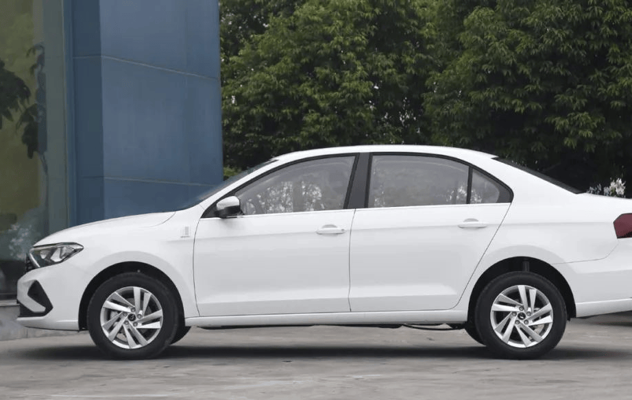 “百店千家” 行动提速，一汽-大众大众品牌75家新经销商集中签约