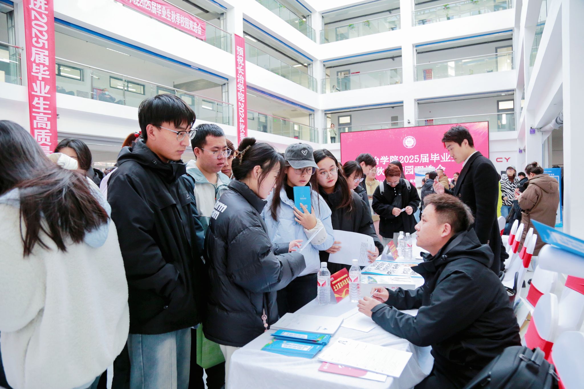 京东为2025届毕业生提供1.8万个核心岗位 TGT计划助力技术同学飞速成长