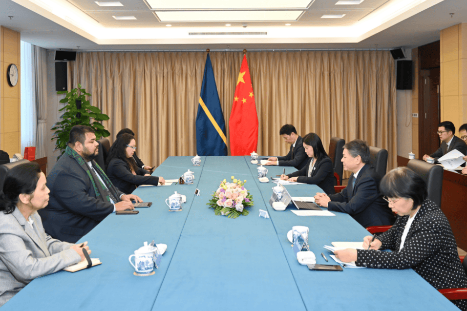 生态环境部部长黄润秋出席第六次上合组织成员国环境部长会