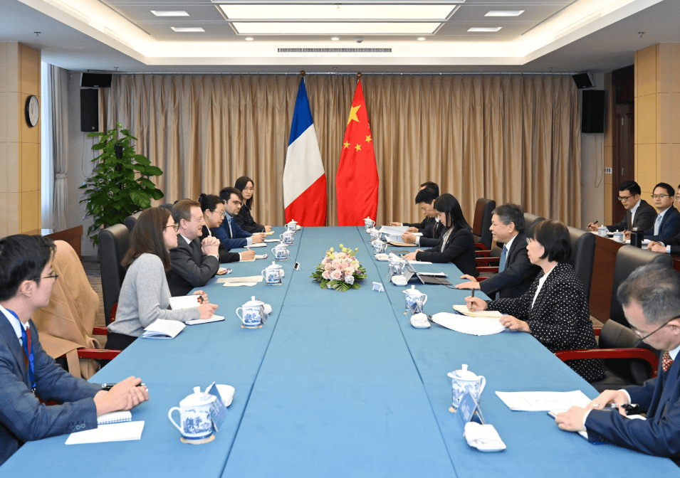 生态环境部部长黄润秋出席第六次上合组织成员国环境部长会
