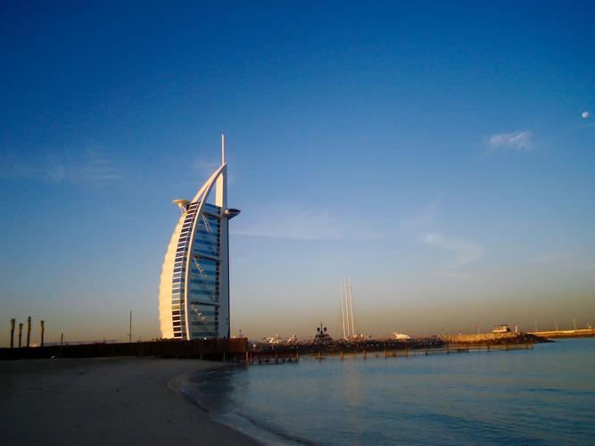 中国电动汽车加速进入阿联酋