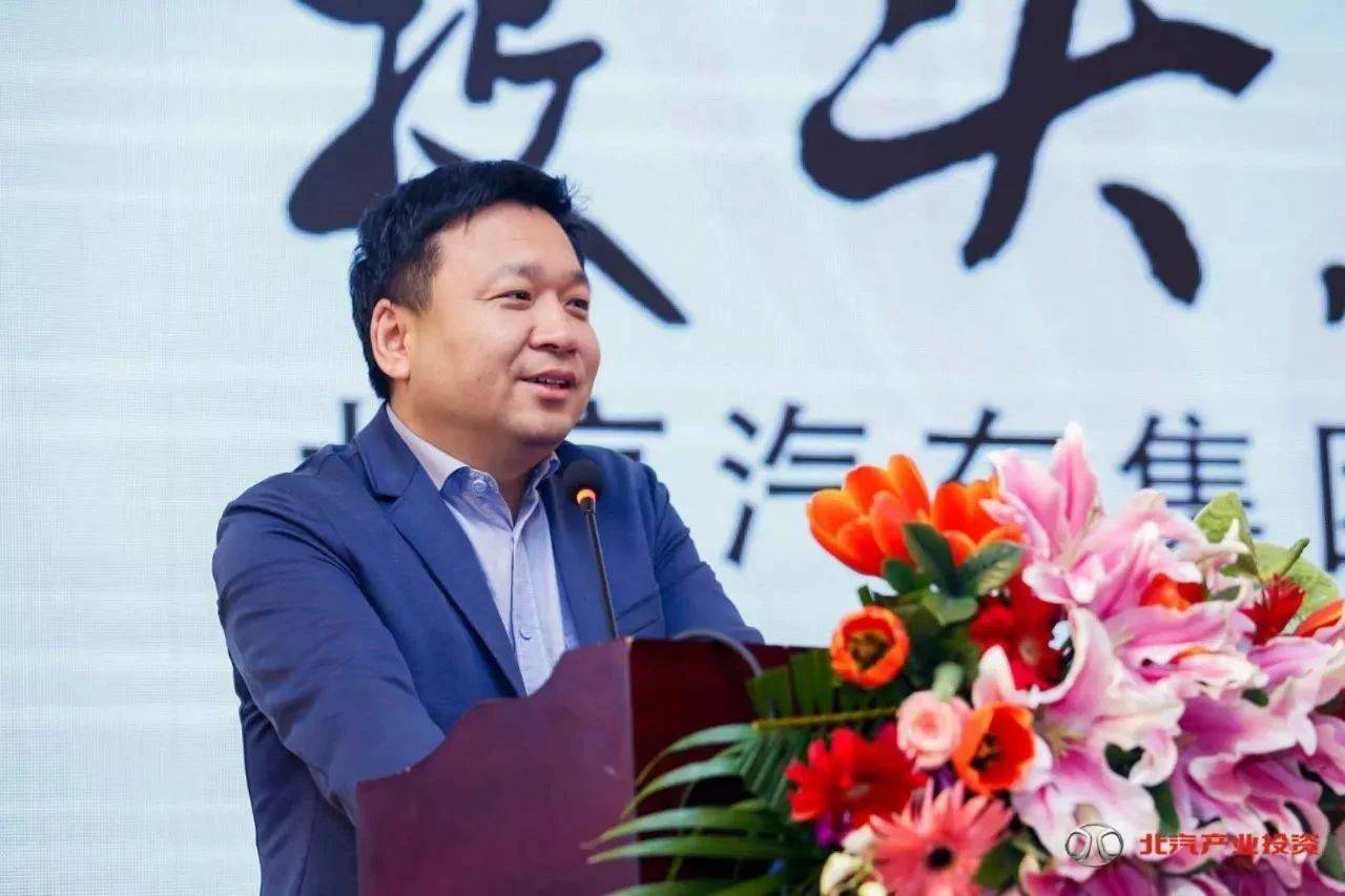 “老将”接棒的复星医药：“降费魔术”难掩核心业务收入负增长，百亿商誉悬顶加速“瘦身”