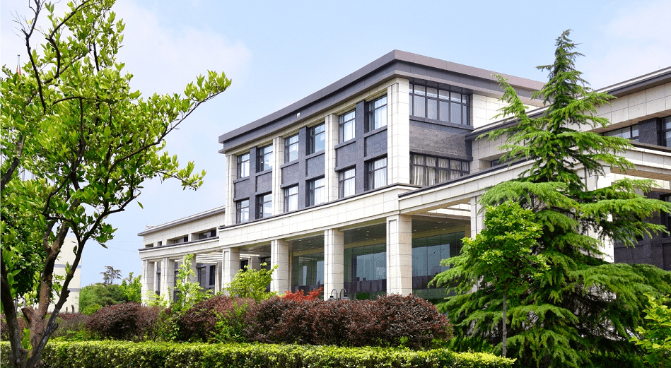 明新旭腾披露总额5000万元的对外担保，被担保方为江苏明新旭腾科技有限公司