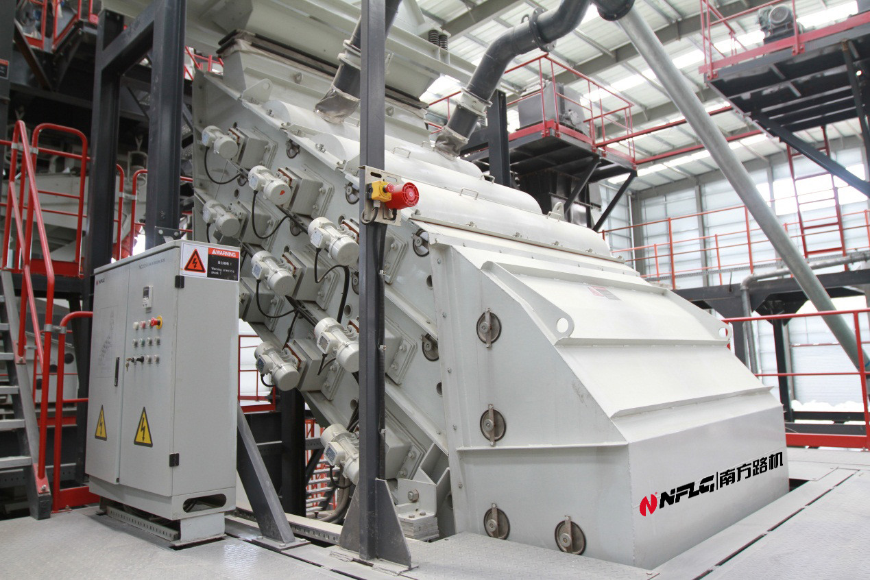 南方路机录得6天5板