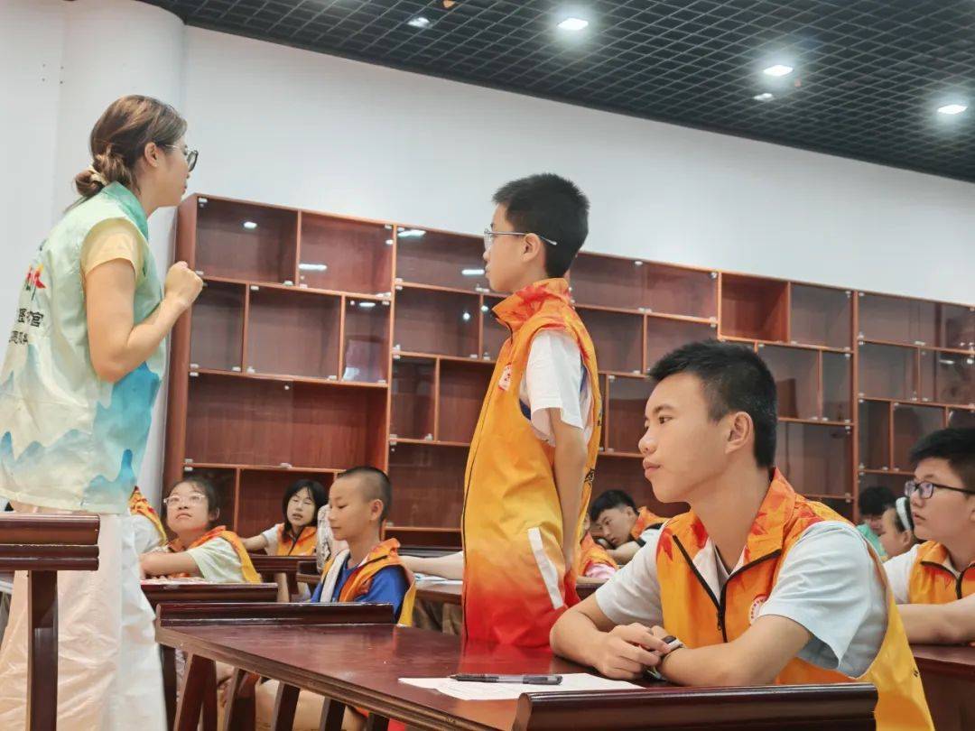 中国科技馆2025级“小小志愿者”暑期“上岗” 点亮科普之光