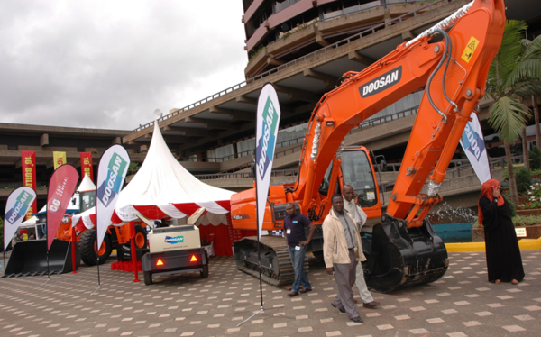 加纳央行一季度共向外汇市场注入14亿美元