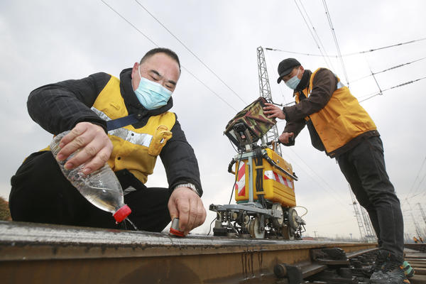 鞍钢股份获得发明专利授权：“一种钢轨轨底涡流检测系统及方法”