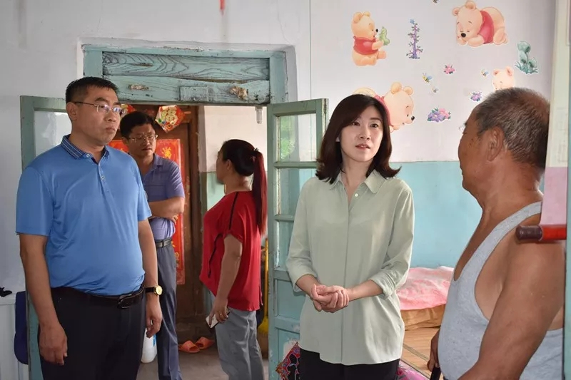 叶素总领事走访调研吉配工业园中资企业