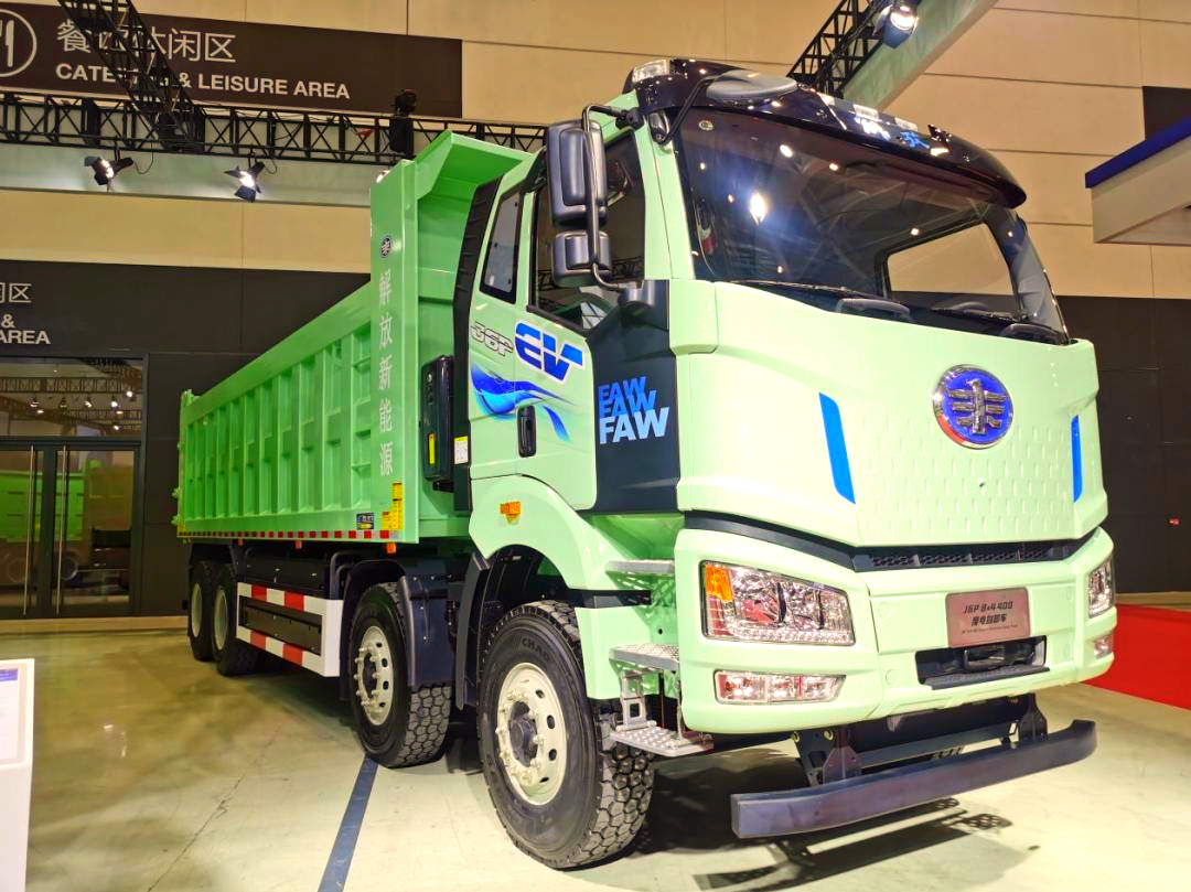 一汽解放：加强海外市场拓展并加大新能源转型力度