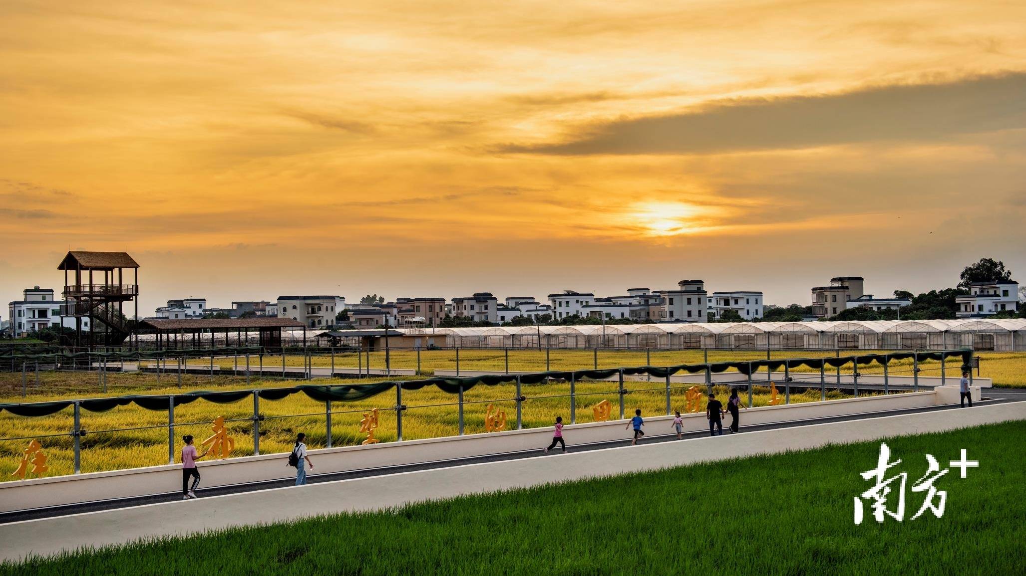 有效信披带动活跃交易 以点带面构建高成长产业债良好生态