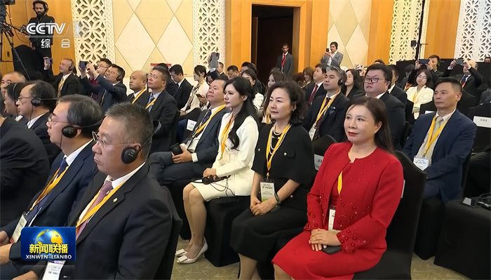 天合光能去年亏超65亿：董事长高纪凡上年薪酬401万联席董事长高海纯薪酬367万被誉“最美光伏二代”