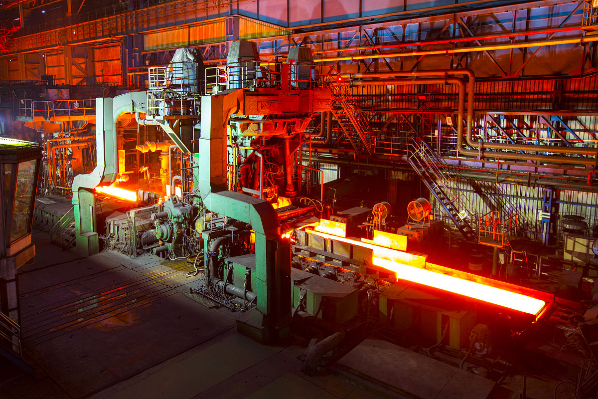 中简科技：碳纤维四期项目设备已基本安装完毕 春节期间正常生产不停工