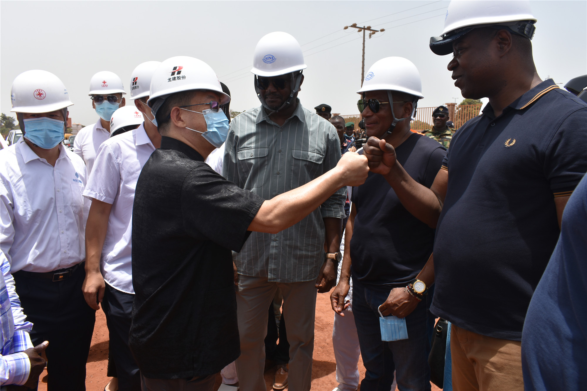 驻几内亚比绍大使杨仁火出席“温暖迎春・共庆中国年”春节招待会