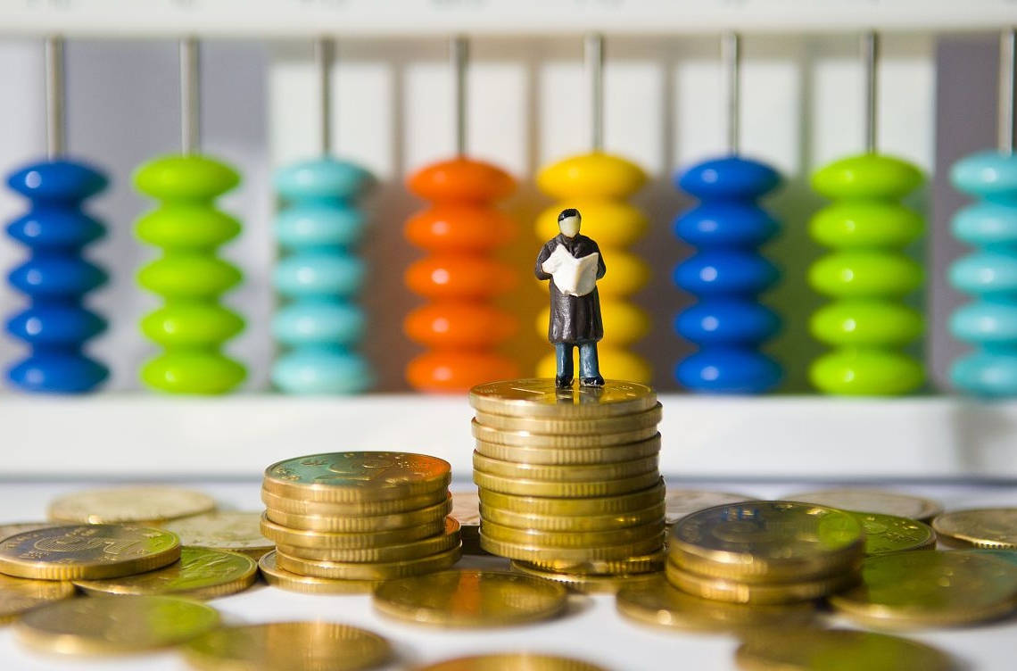 19年年化收益超12%，“双十”名将诺安基金杨谷持仓披露：仓位逐渐回升，新进CXO，增持聚光、九号公司