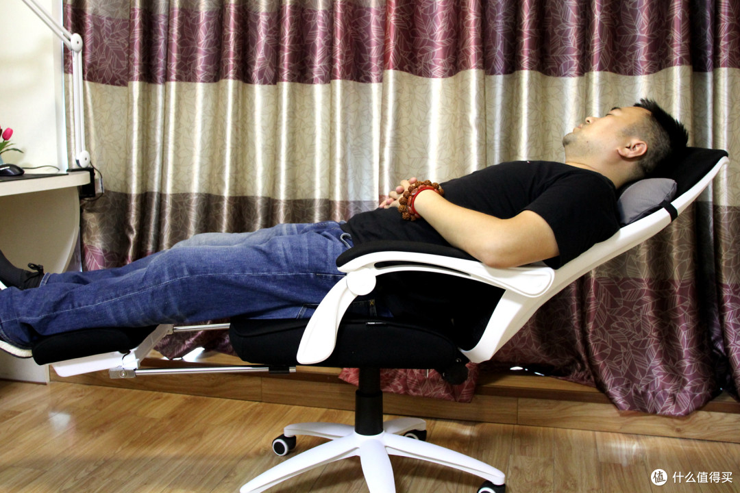 李稻葵提及的小座椅：黑白调的智造创新