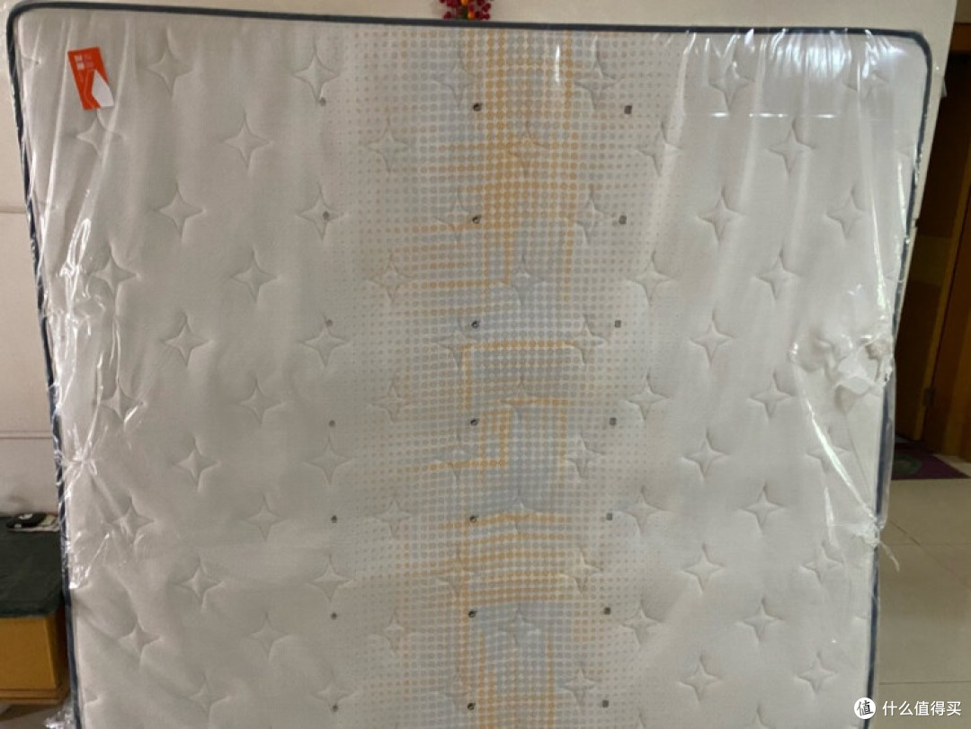 喜临门获得外观设计专利授权：“床架（lalouxishi-12）”