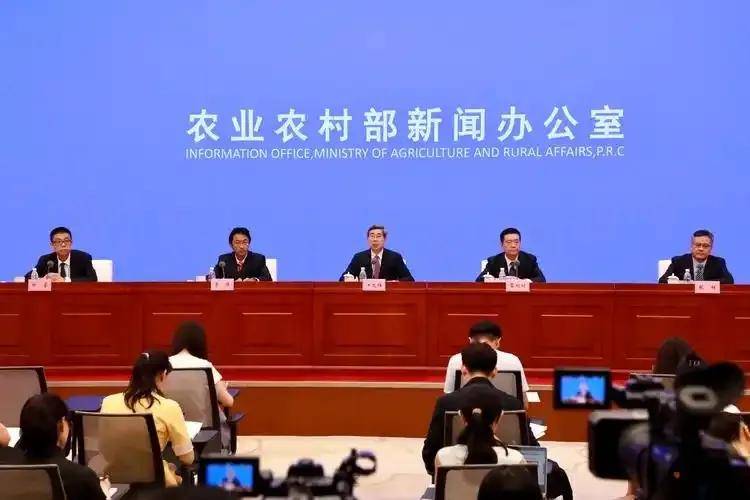 农业农村部召开科技创新领导小组会议强调 加快农业关键核心技术攻关 推进高水平农业科技自立自强