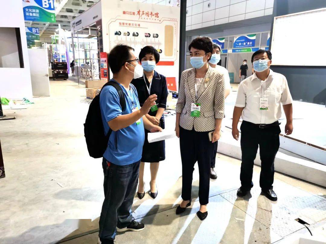 阿联酋经济和旅游部长出席马德里国际旅游展