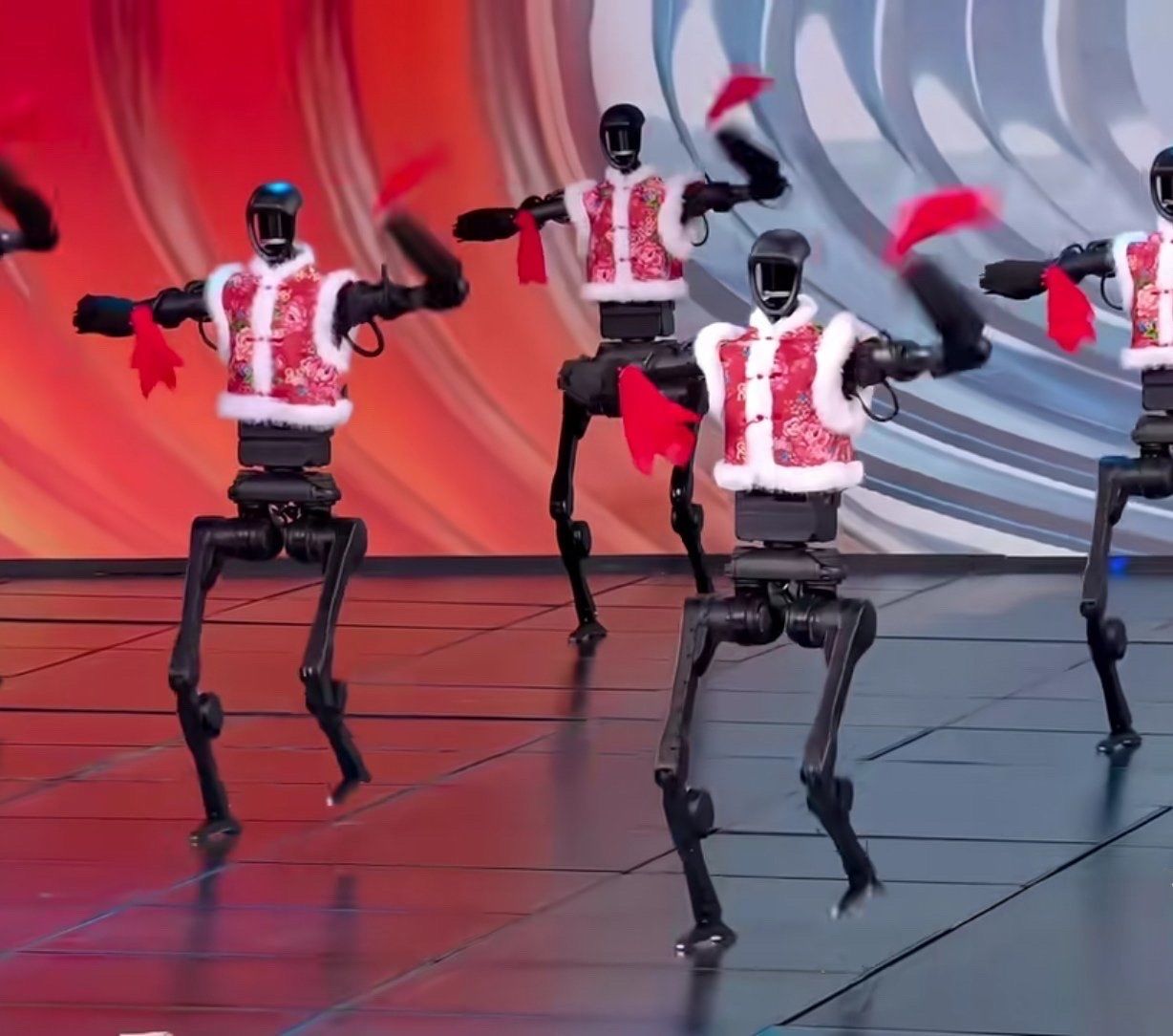 热搜爆了！春晚霸屏！机器人全面入侵，宇树中国功夫夯爆了，王兴兴发声