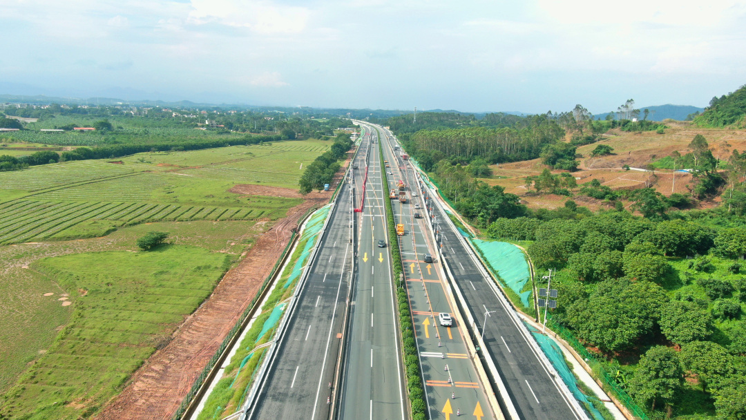 深高速2月13日大宗交易成交349.92万元