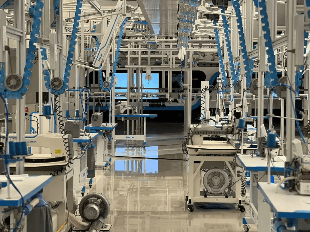 杰克科技获得发明专利授权:“一种自动开合模板机构”