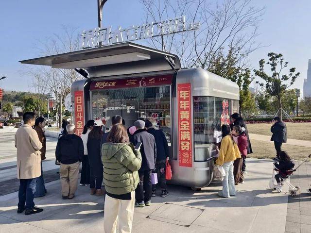 从智能便利店到机器人6S旗舰店,“机器人热”席卷苏城丨新春走基层