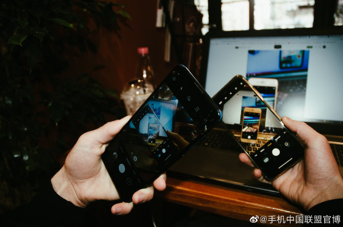 机构：淡季叠加成本高企 2月手机面板价格全线下行