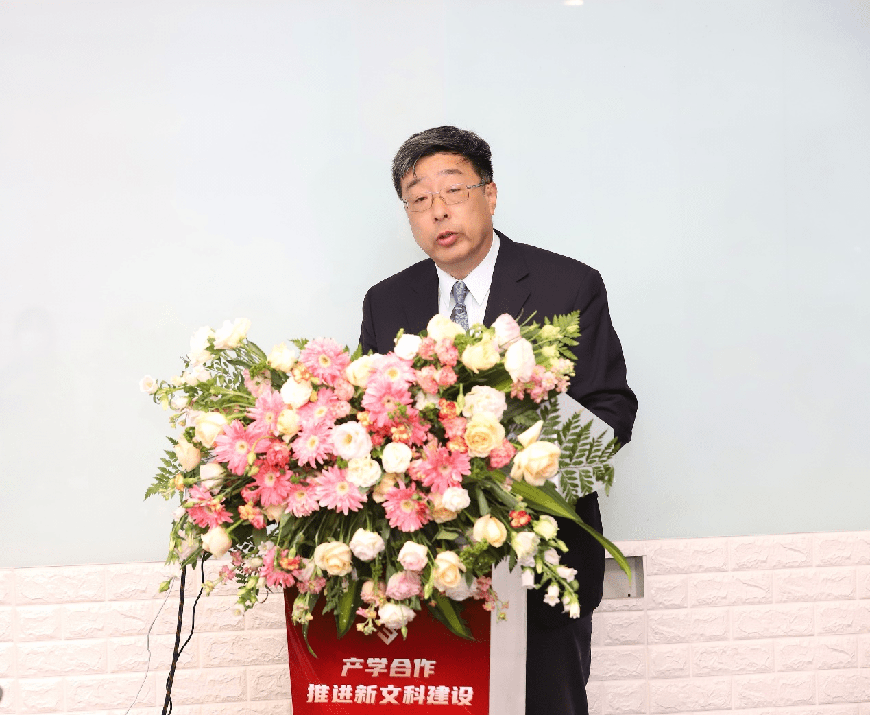 教育部召开2026新春第一会 全面部署推进学生身心健康工作