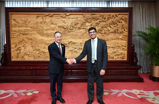 他们，将影响你的生意和生活|国家金融监督管理总局局长李云泽