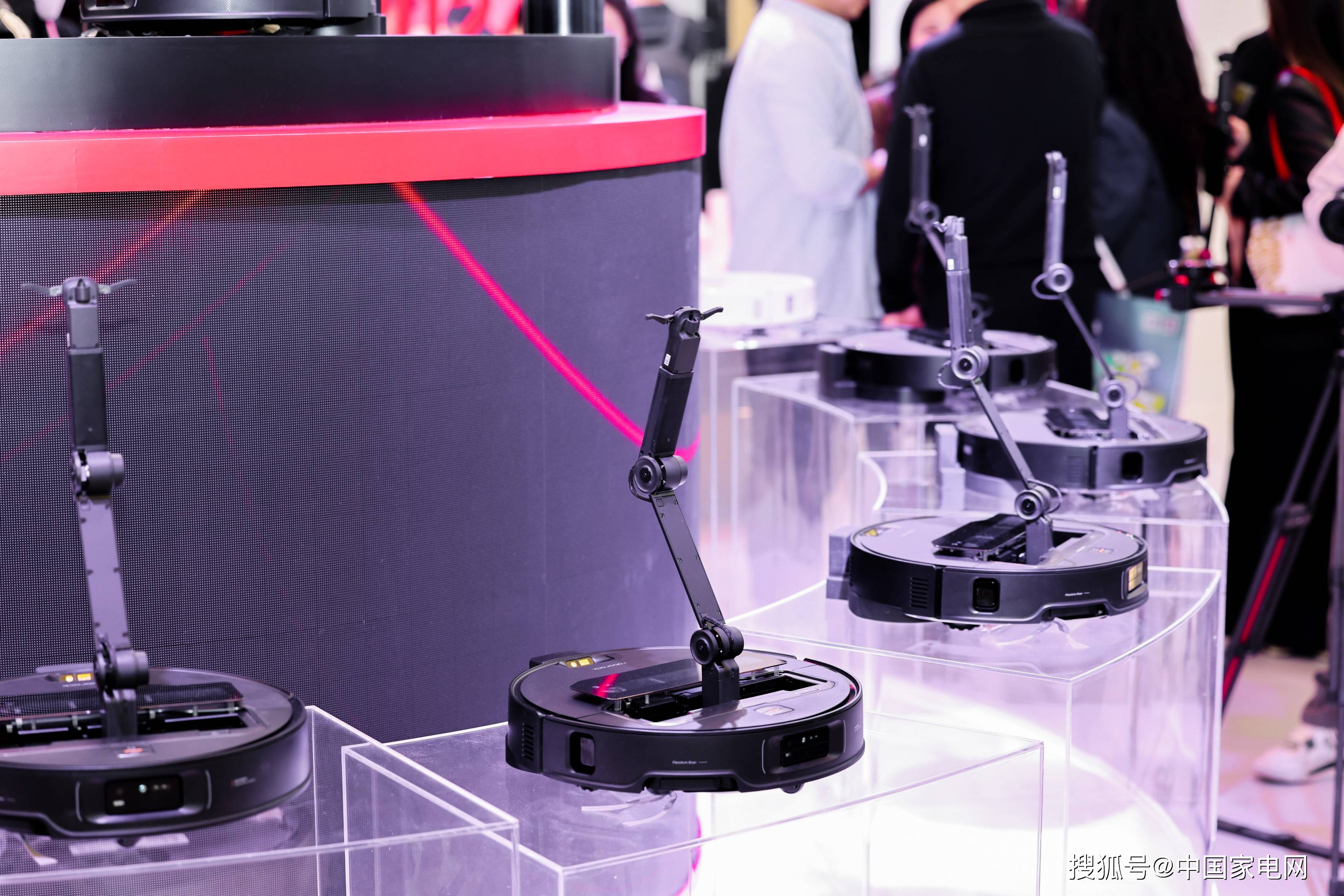 去年首发“无人家务”后，海尔智家今年AWE会有什么新动作？