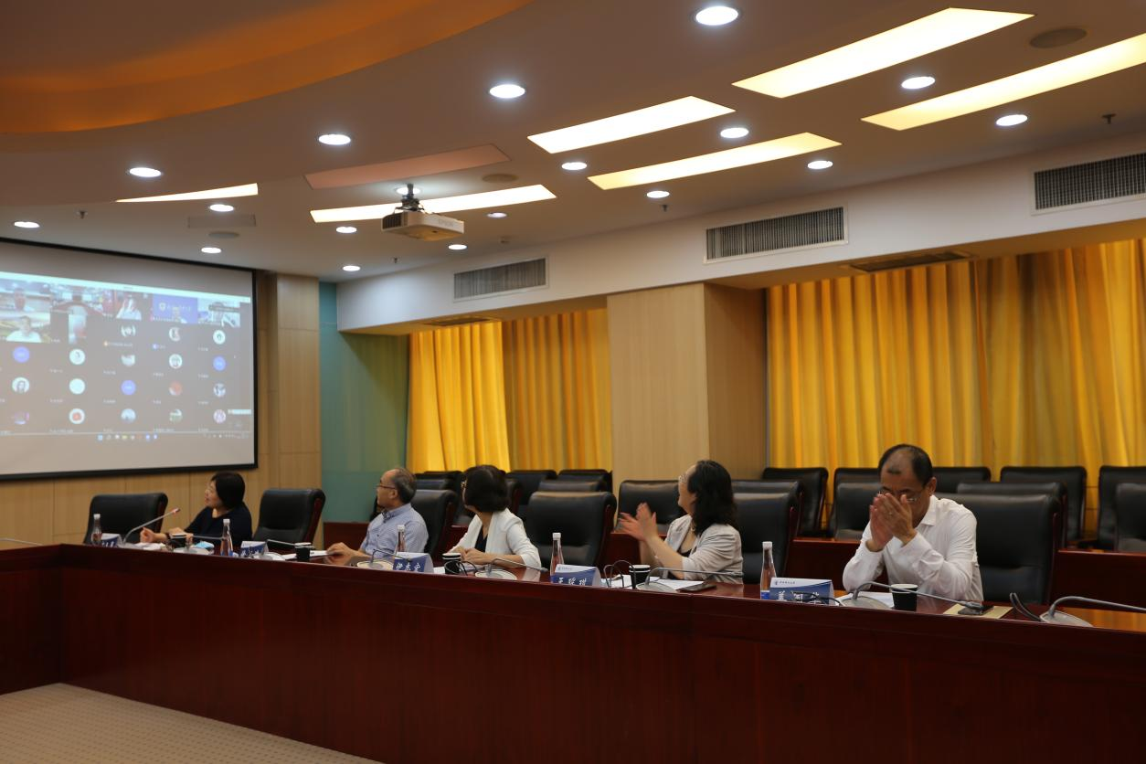 吴清：完善私募基金“1+N+X”制度体系