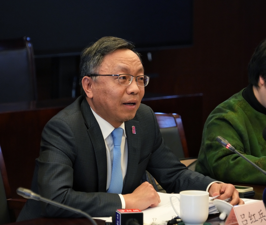 全国政协委员吕红兵：加快低空经济领域立法 “管得住”才能“放得开”