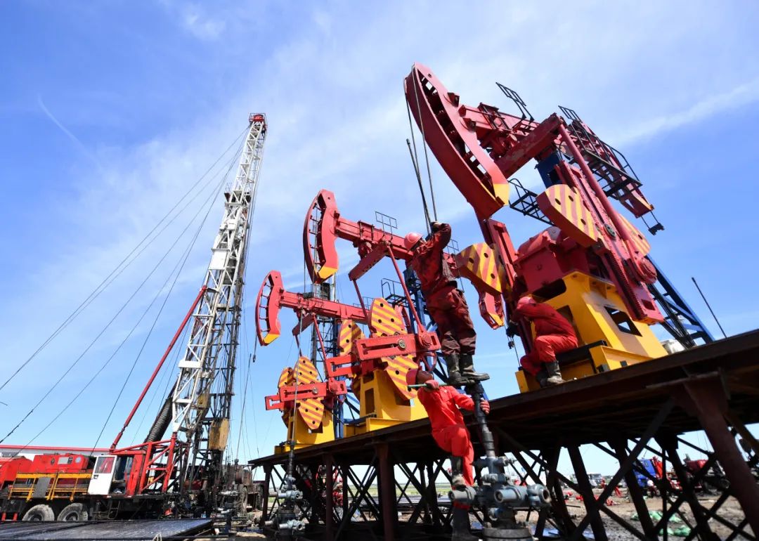 中国石油获得发明专利授权：“一种基础油生产方法”