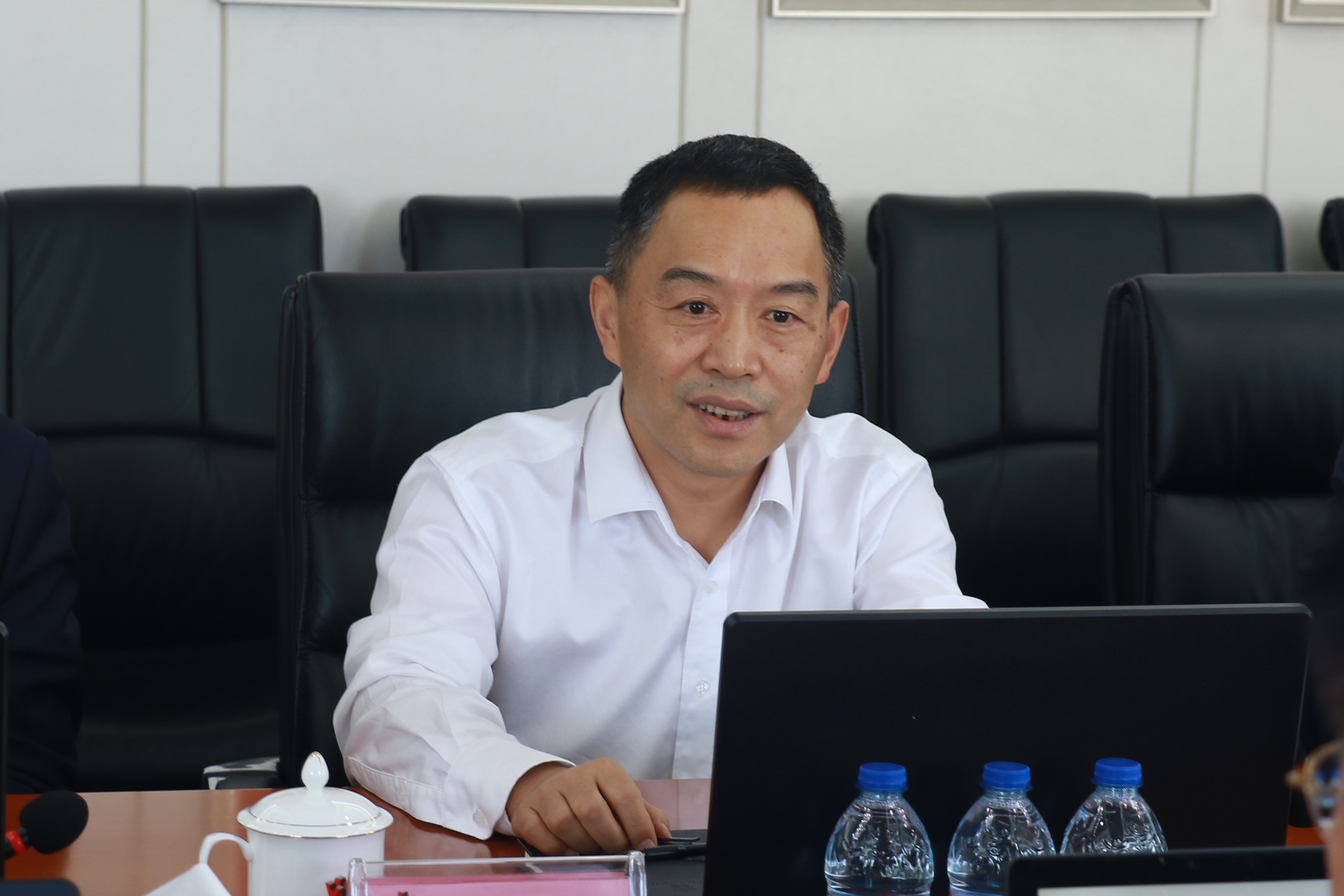 全国人大代表、悦达集团董事长张乃文：加快车网互动 推进绿色转型