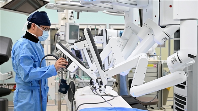 机器人给人当“保姆”，还有多远？专家们这样说